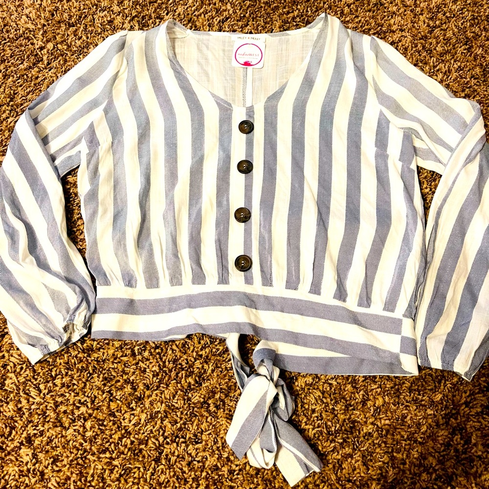 Fun long sleeve midi crop top NWT